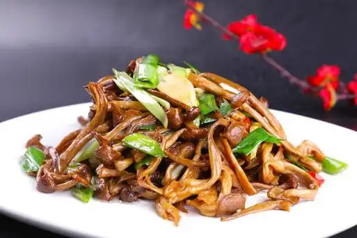 干锅小炒真菌